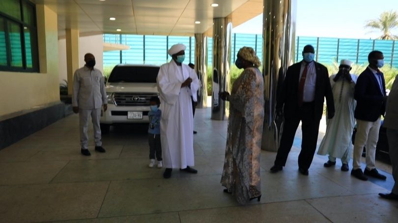 السودان : حميدتي يستقبل وفد دولة جنوب السودان لإحتفالات السلام بداره