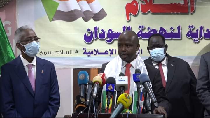 إنتقد سلوك حركة عبدالواحد.. الهادي ادريس : لن نسمح بانزلاق السودان نحو العنف مرة أخرى
