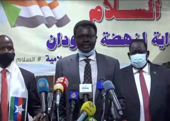 السودان | أركو مناوي : علينا تحمل المسؤولية وترك المشاكسات السياسية للعبور الى الديمقراطية