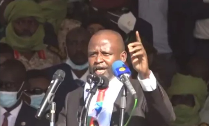 السودان : الهادي إدريس : نتعهد بالوقوف مع الحكومة لمجابهة التحديات الإقتصادية